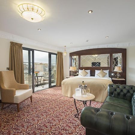 The George Street Hotel Оксфорд Екстериор снимка A suite at the hotel